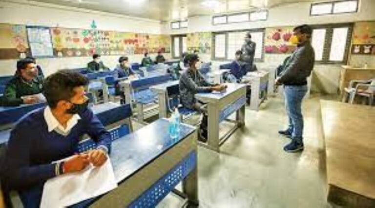 Delhi-schools-and-universities-will-gradually-open-from-September-1-Manish-Sisodia