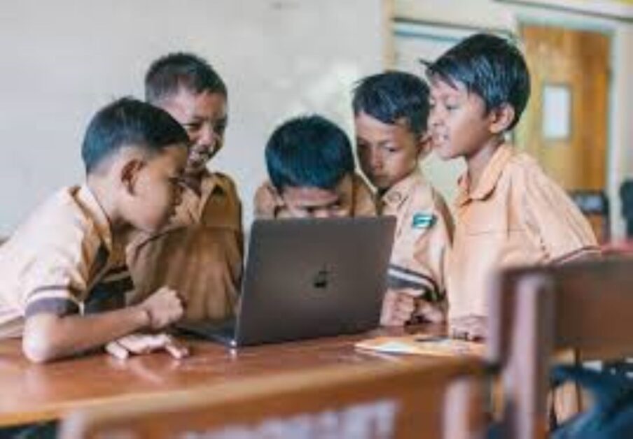 Education-Ministry-report | at-least-40%-of-schoolchildren-in-7-states-do-not-have-access-to-digital-devices