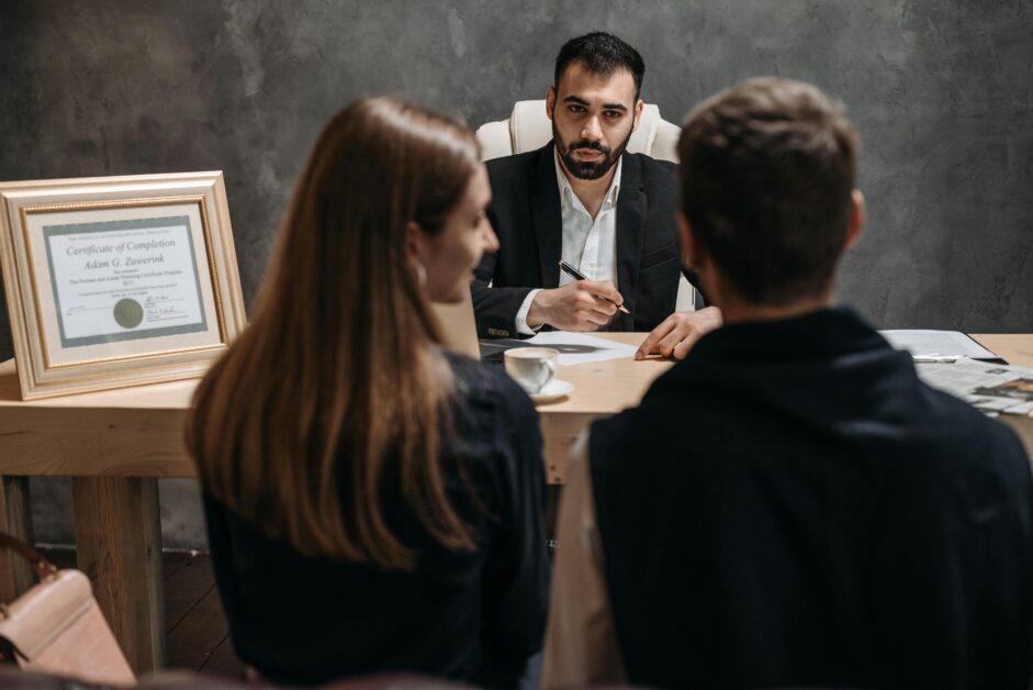 Confidant-Classes-for-Career-Consultancy